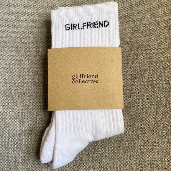 NWT White Girlfriend Crew Sock - size 3 - Picture 2 of 3